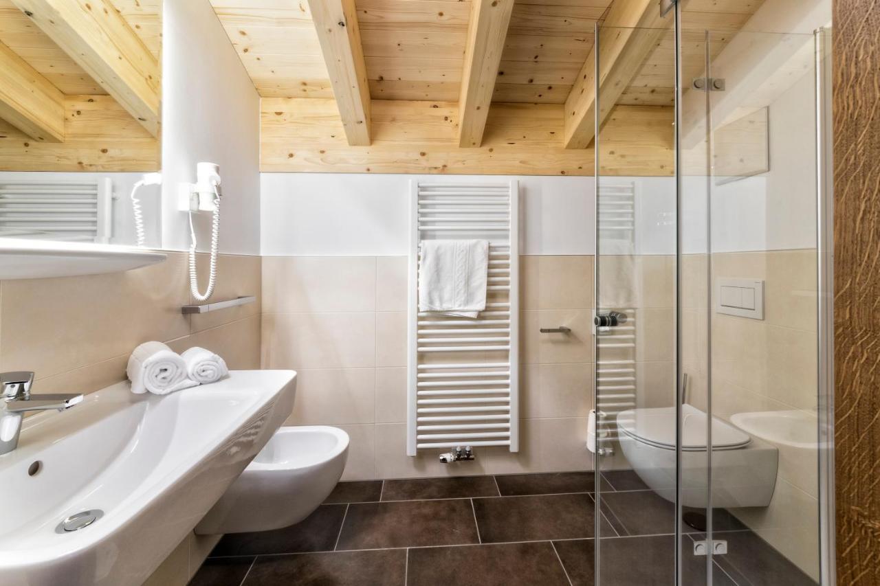 Hotel Moritz Dobbiaco Ngoại thất bức ảnh