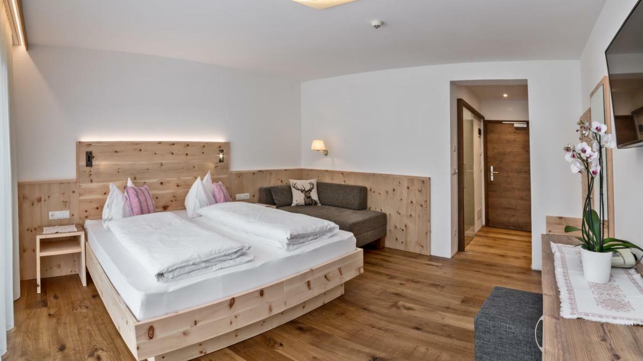 Hotel Moritz Dobbiaco Ngoại thất bức ảnh