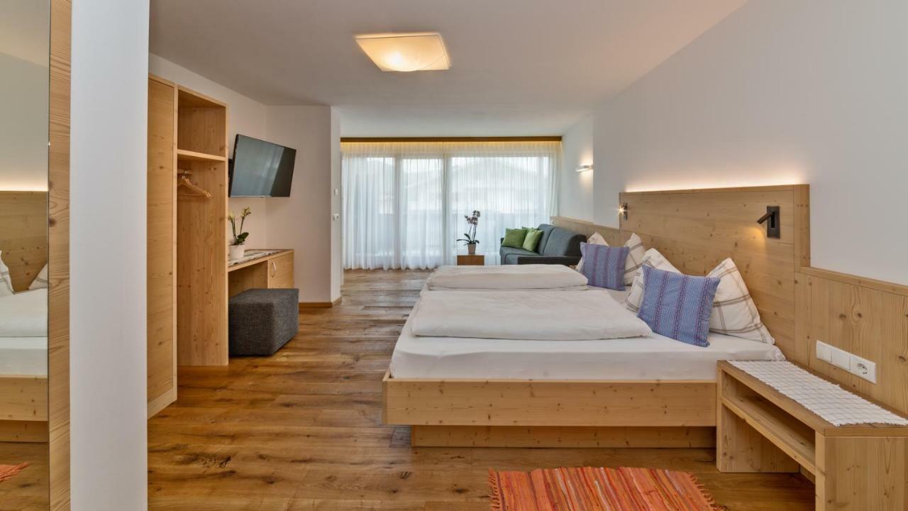 Hotel Moritz Dobbiaco Ngoại thất bức ảnh