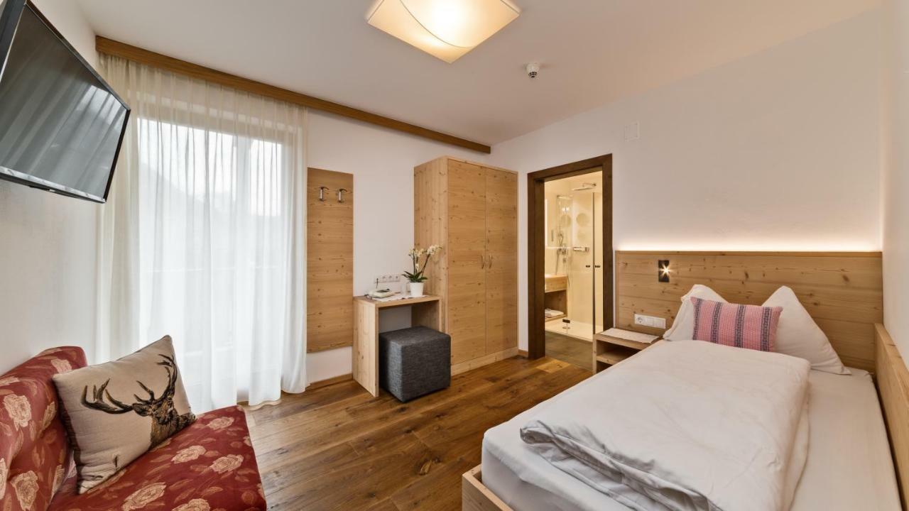 Hotel Moritz Dobbiaco Ngoại thất bức ảnh