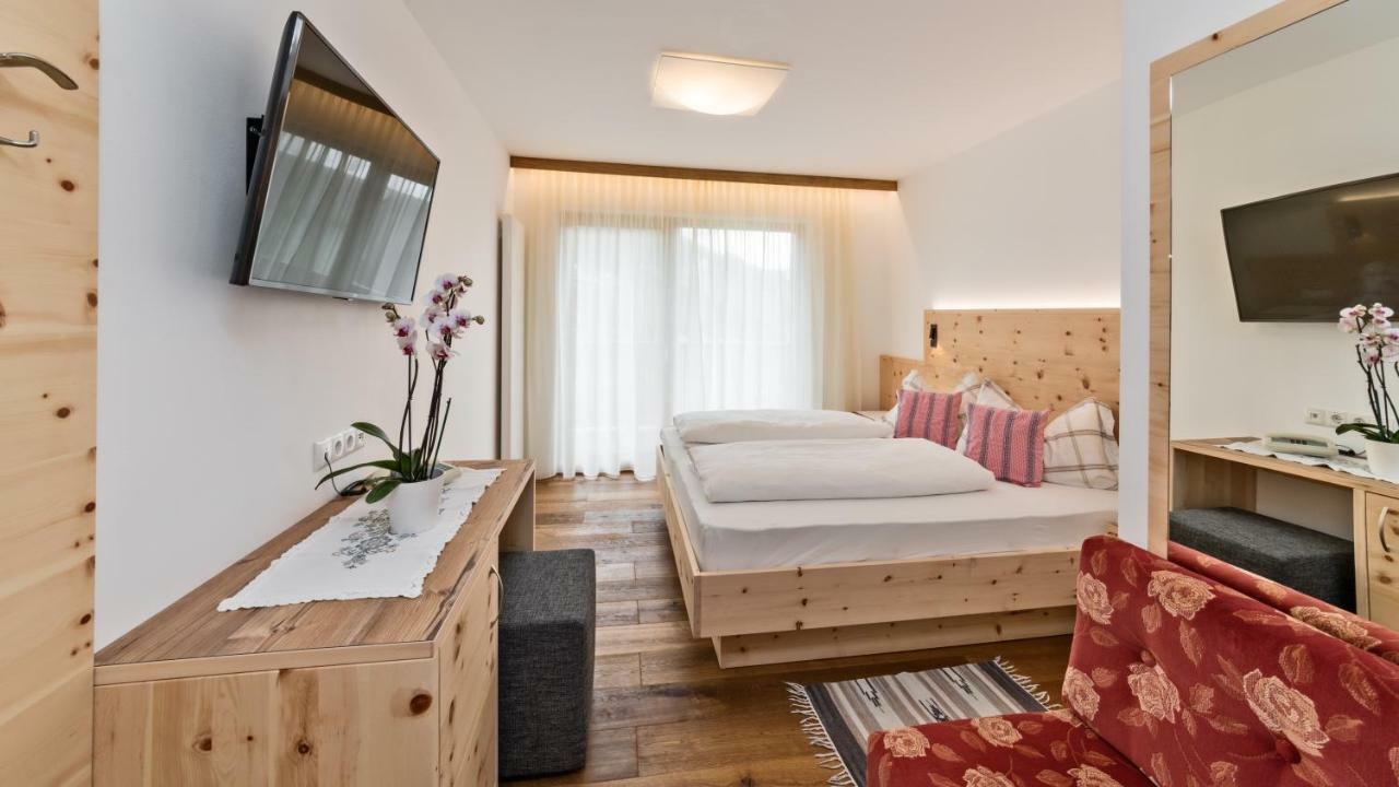 Hotel Moritz Dobbiaco Ngoại thất bức ảnh