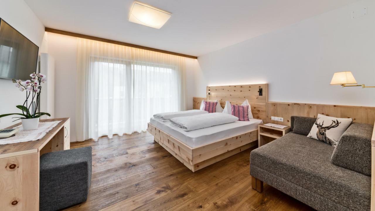 Hotel Moritz Dobbiaco Ngoại thất bức ảnh